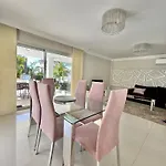 Luxury In K301 Βίλα