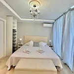 Luxury In K301 Адехе